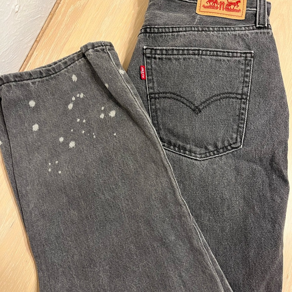 Low Pro Straight Gray Jeans